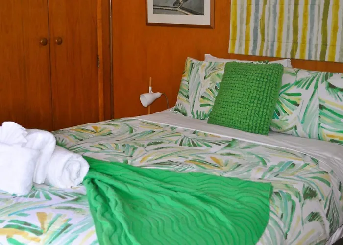 Ferienhaus Lakeside With Jetty At Tarawera *