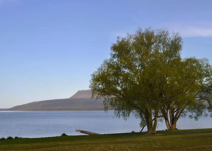 Ferienhaus Lakeside With Jetty At Tarawera *